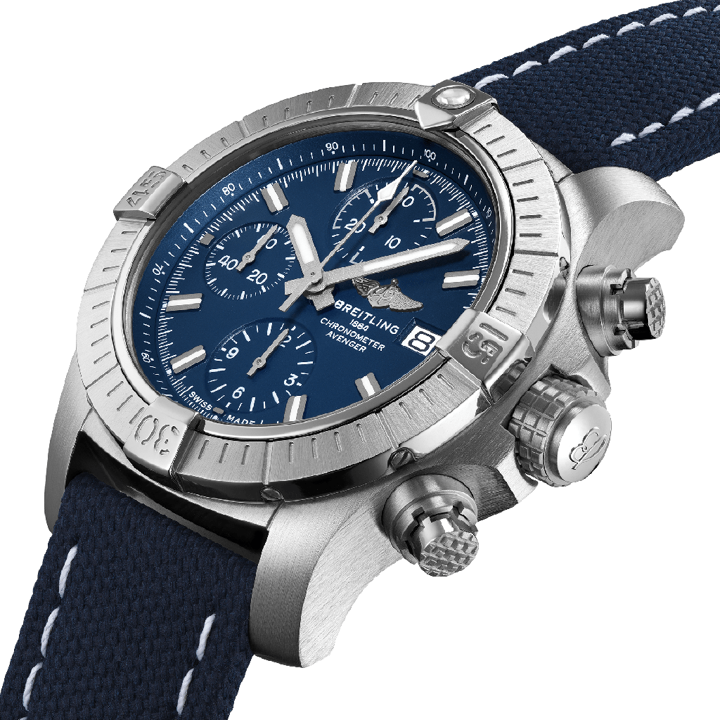 Breitling Avenger Chronograph 43